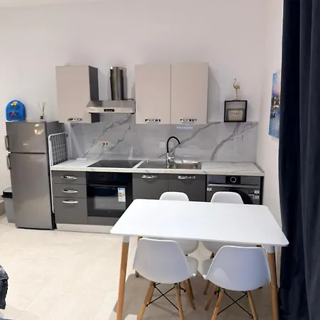 The White Balcony 아파트 *