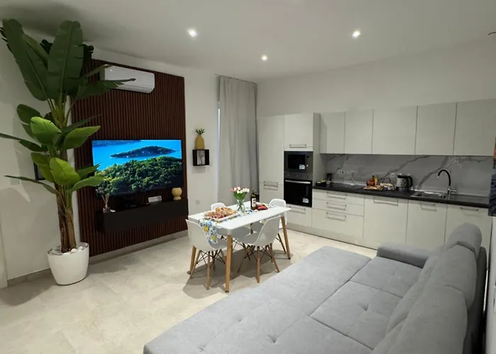 The White Balcony * Gżira