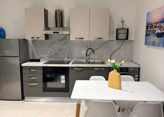 아파트 The White Balcony 그지라